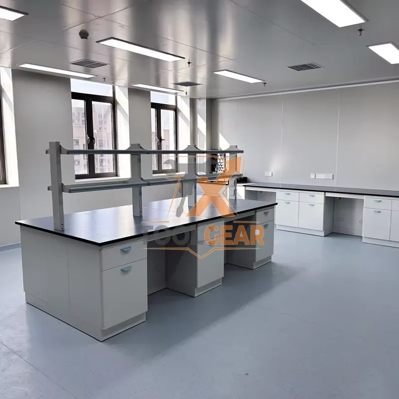 Medical Lab Furniture - طاولات عمل فولاذية عالية الجودة للمختبرات